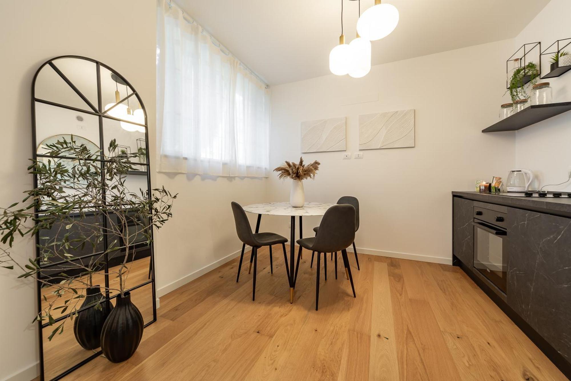 45Royal Stylish House Milan City Center Екстер'єр фото